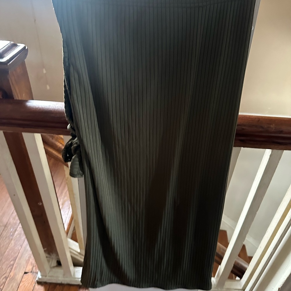 Green Ribbed Two Piece - Picture 3 of 3